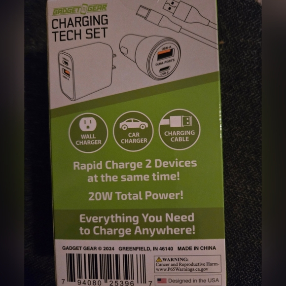 Gadget Gear Rapid Charge 2 devices at same time usb c and usb a new Hp🔥🔥 - Picture 4 of 4